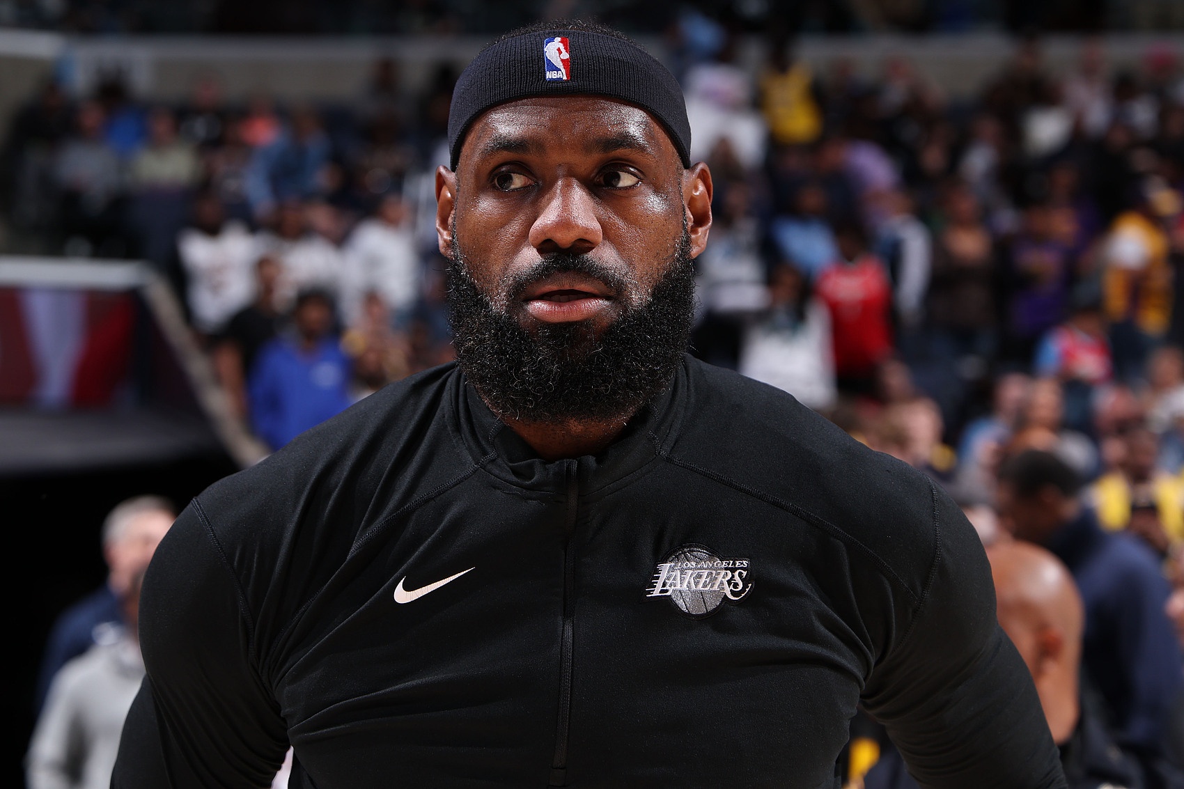 强队要不起?受制于新版劳资协议 詹姆斯的交易几乎不可能发生