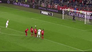 1636773391802061585.gif